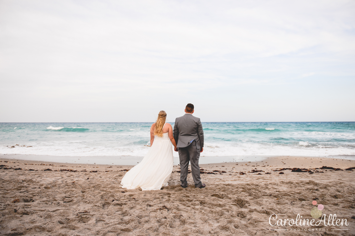 wave watching, waves, couple