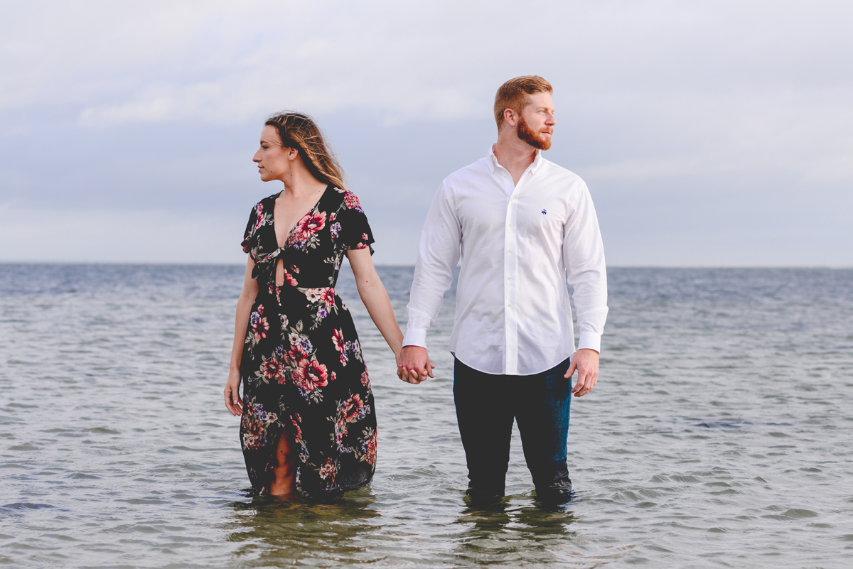 water, ocean, couple, holding hands