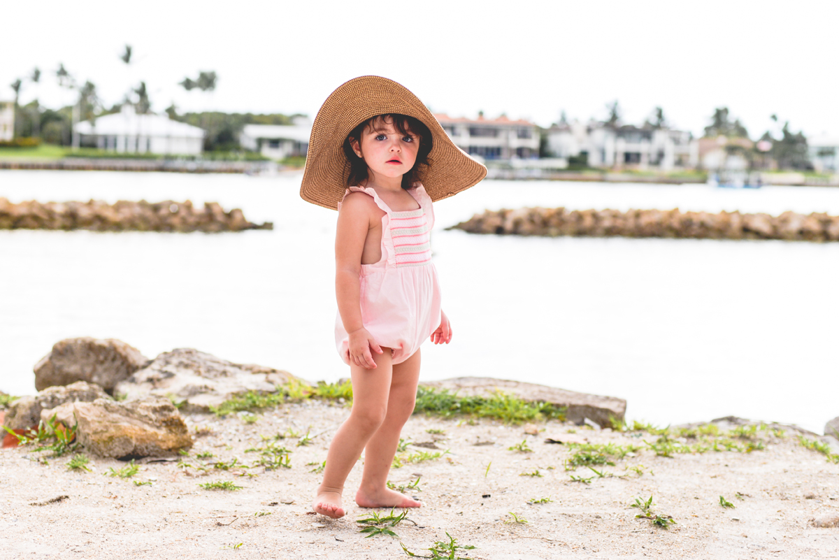 toddler, beach, sunhat, water, pink 