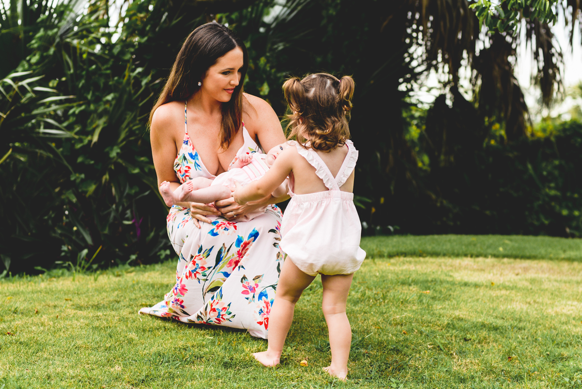 mom, daughter, family, sister, grass, park