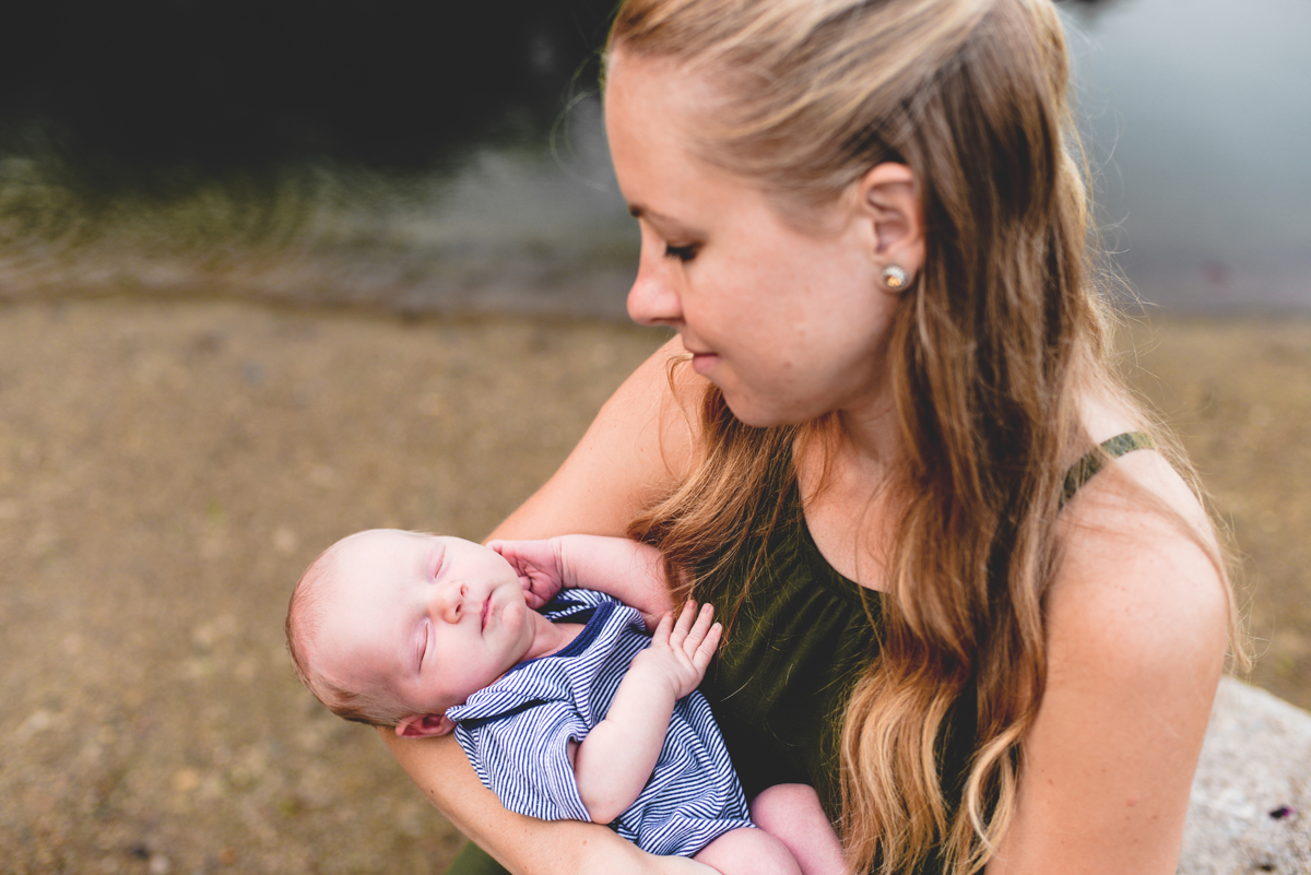 mom, son, newborn, baby, portrait, water, sand, lake