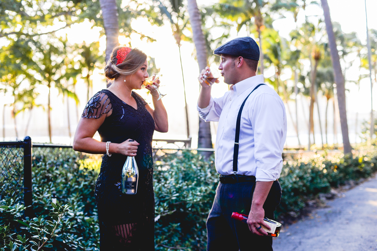 sunset, palmtrees, husband, wife, alcohol, drinking, cheers