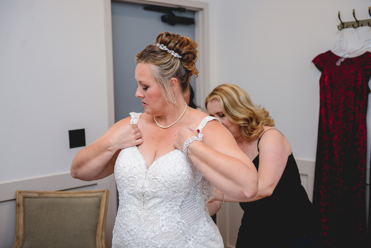 bride, wedding dress, getting ready, wedding day