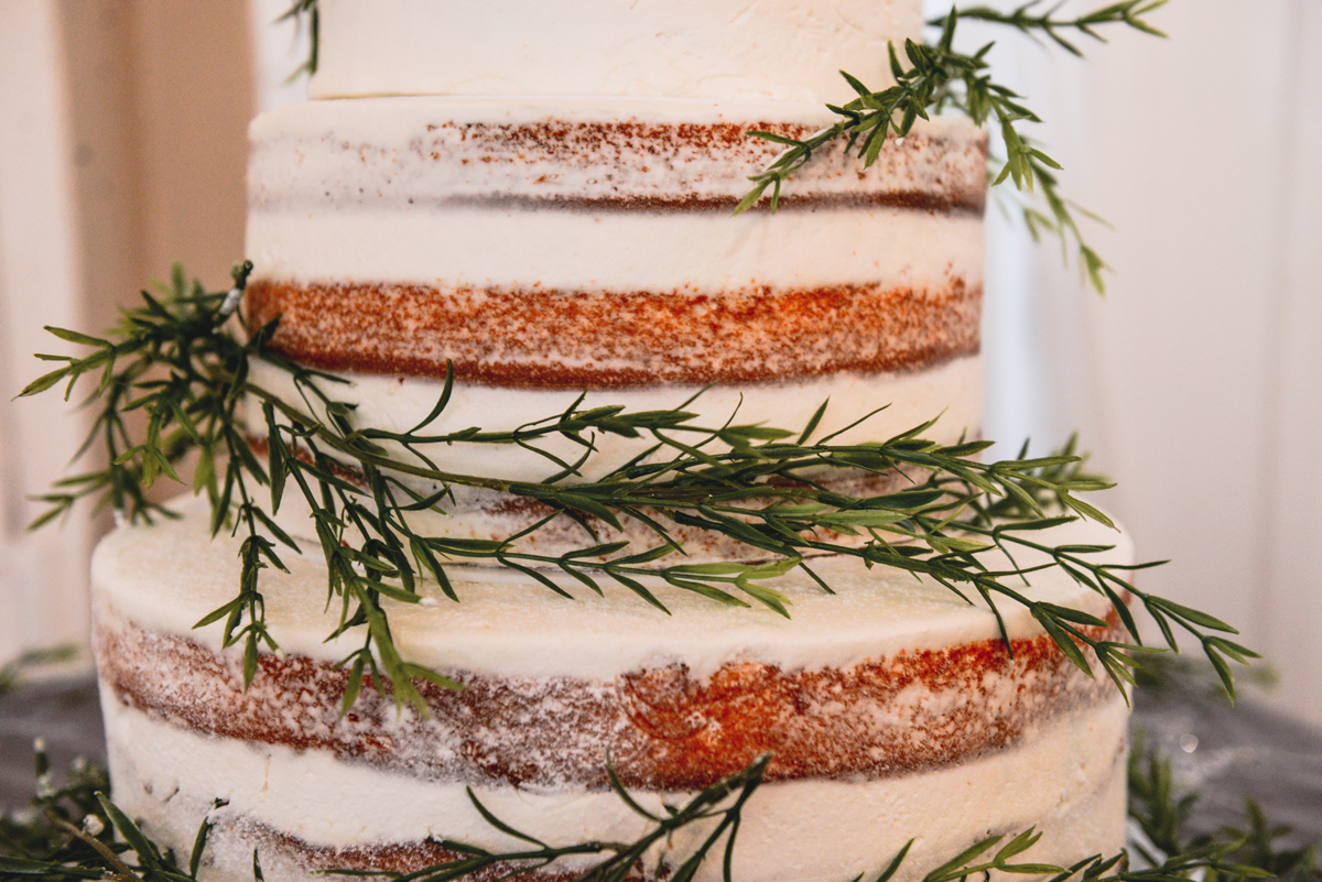 wedding, cake, details, greenery, frosting