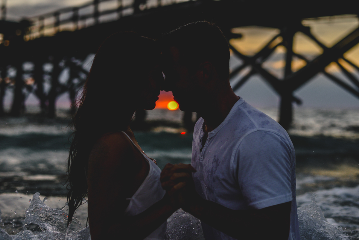 sunset, silhouette, ocean, waves, couple, beach 