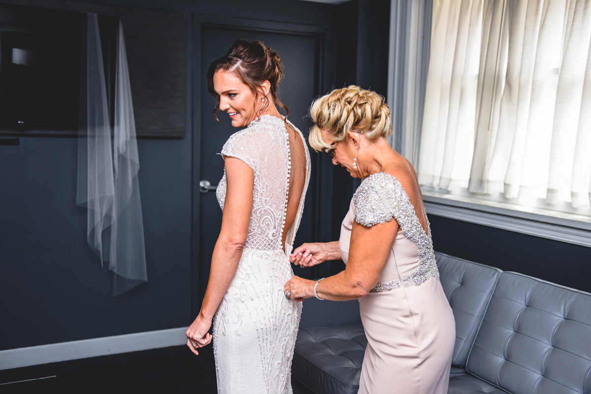 mom, daughter, wedding dress, getting ready