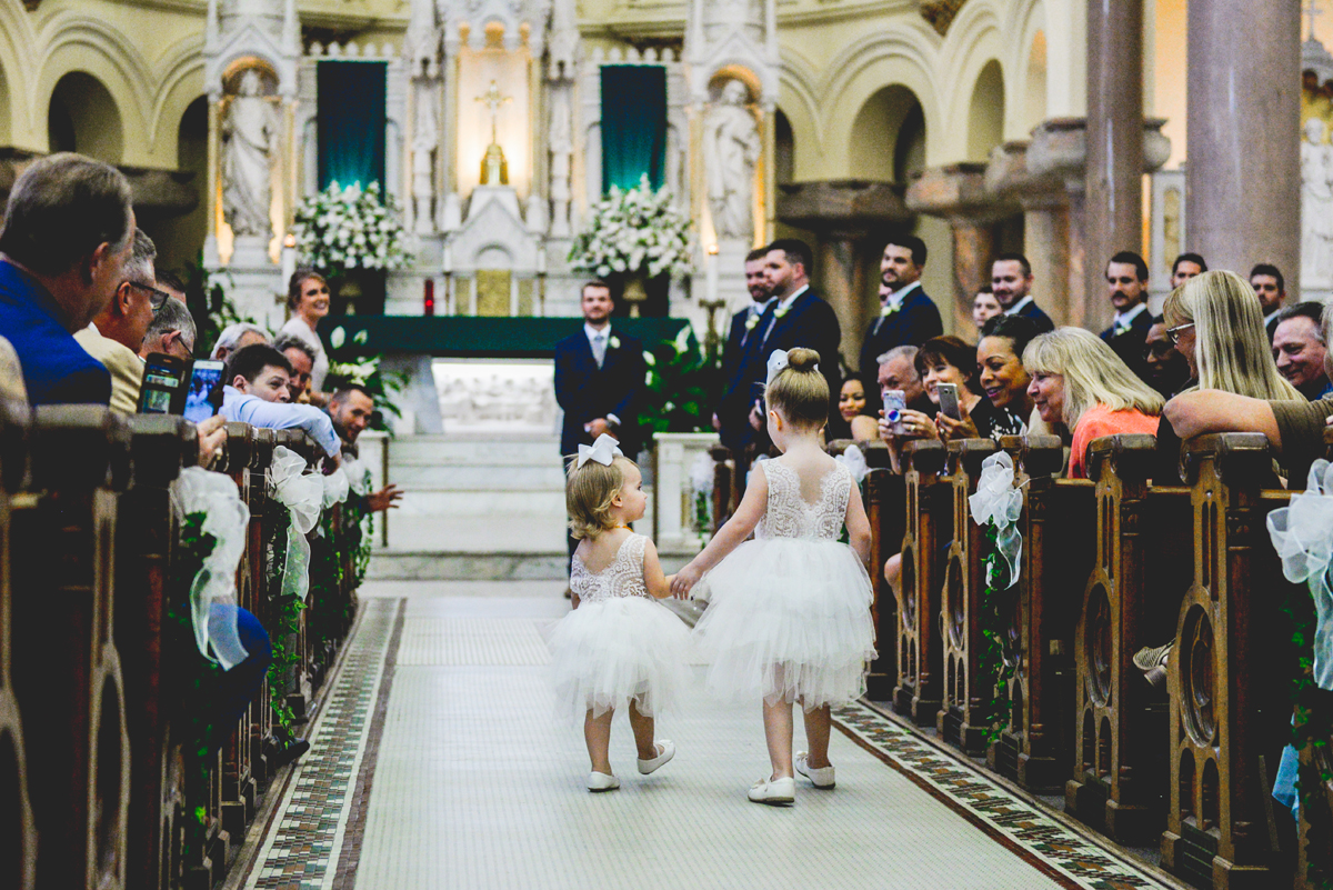 flower girls, wedding day, church, isle