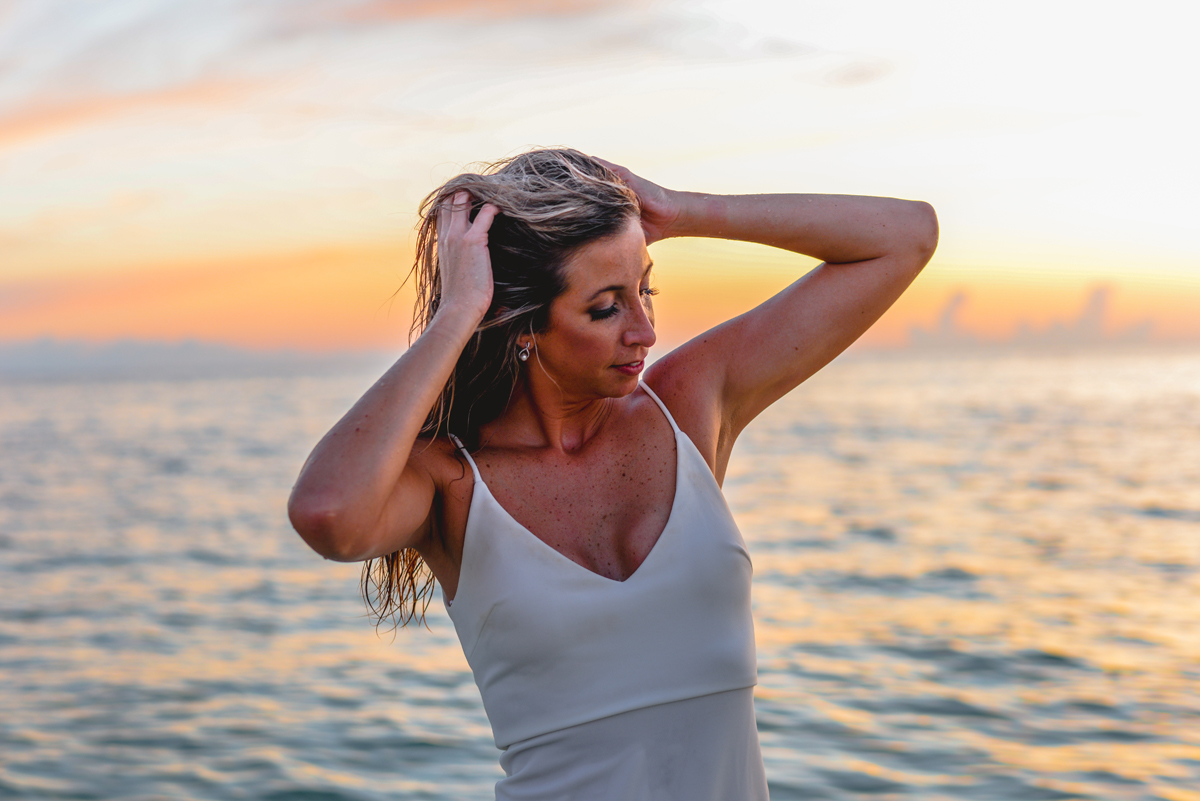 bride, mode, sunset, ocean, waves