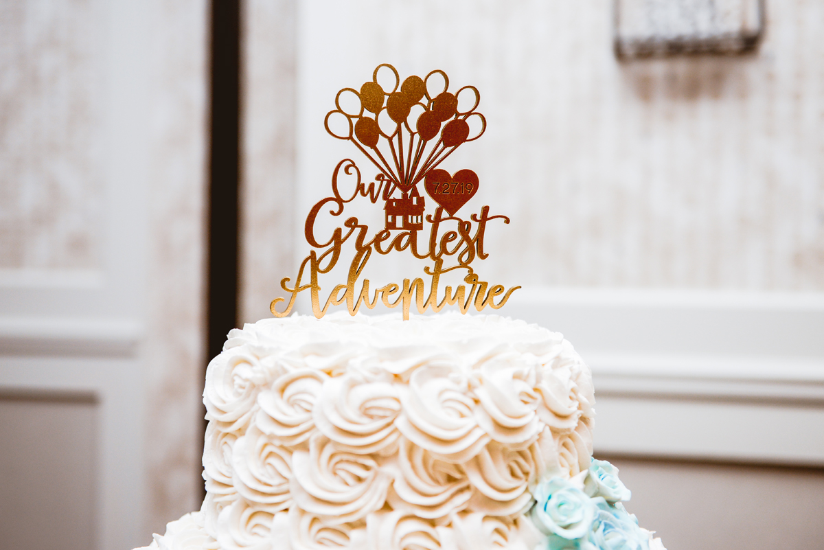 cake topper, white, gold, flowers