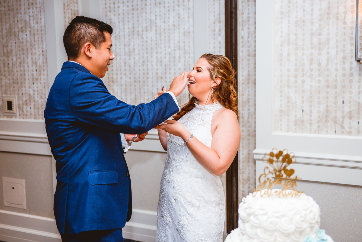 wedding cake, bride, groom, cake cutting